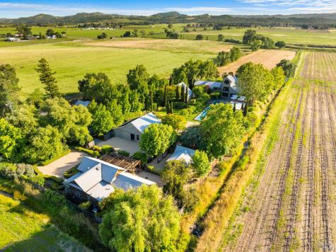 6003-6017 Red Winery Road Healdsburg CA 95441