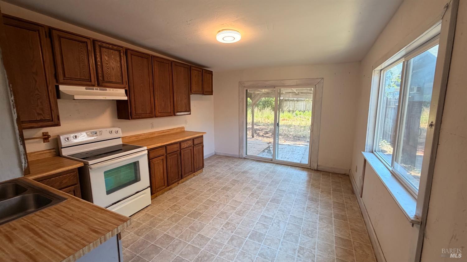 1230 Jennings Avenue Santa Rosa CA 95401