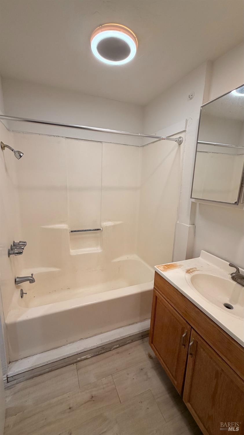 1230 Jennings Avenue Santa Rosa CA 95401