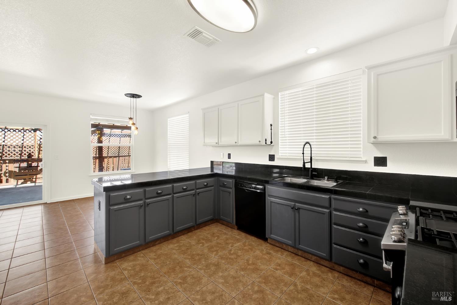 254 Calais Court Vacaville CA 95687