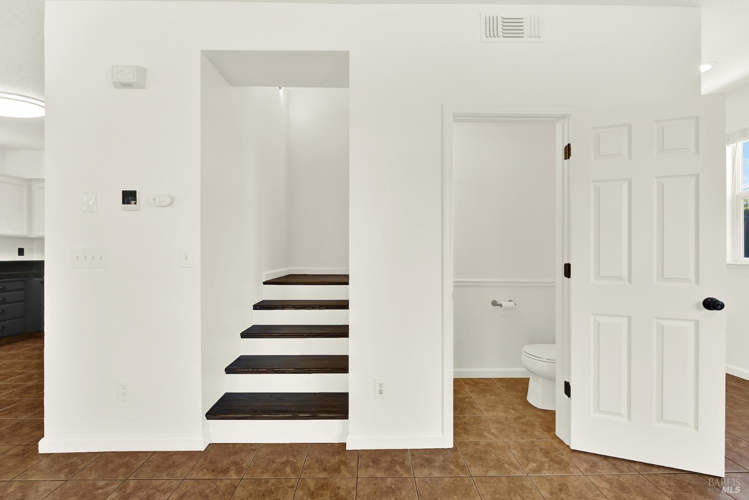 254 Calais Court Vacaville CA 95687