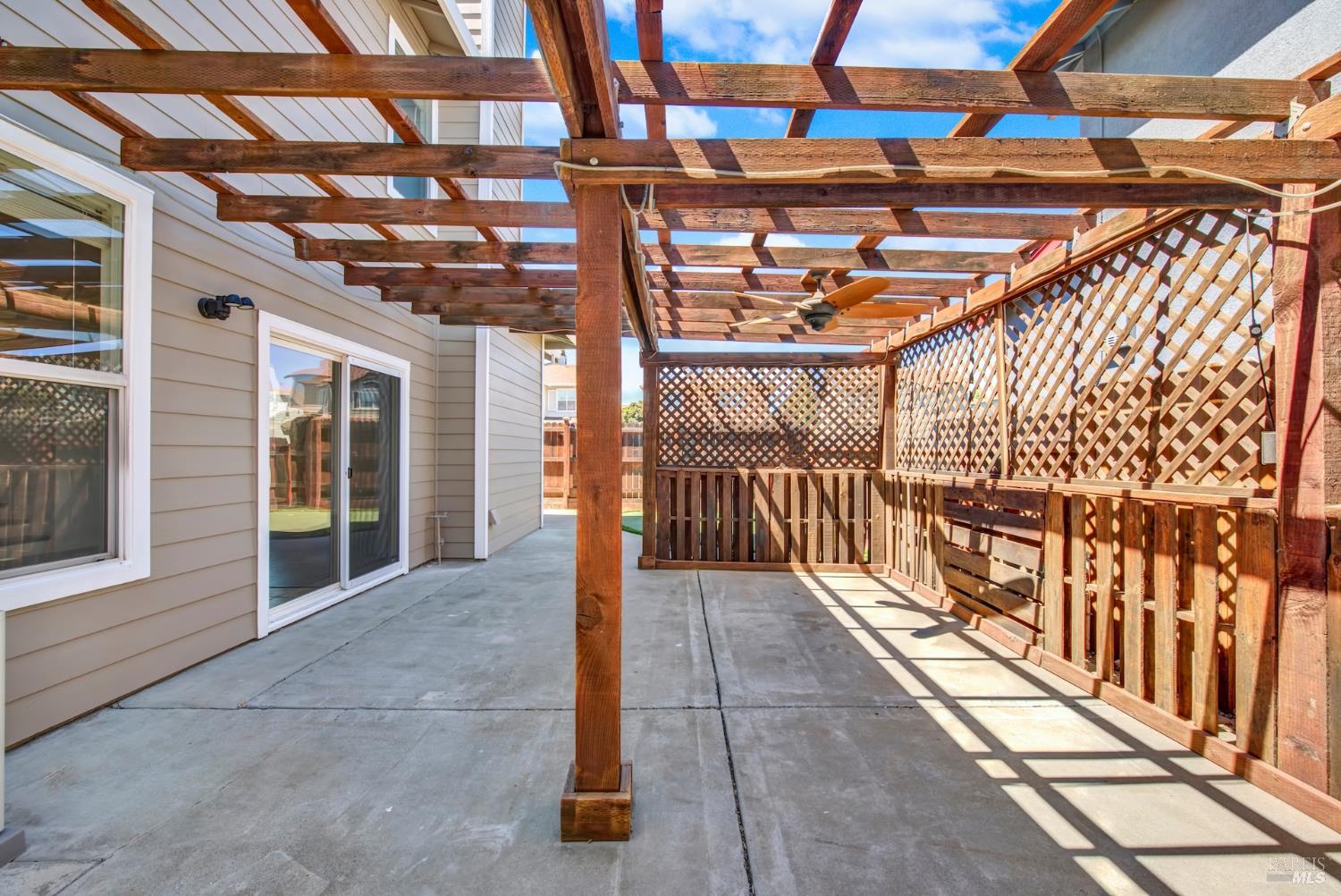 254 Calais Court Vacaville CA 95687