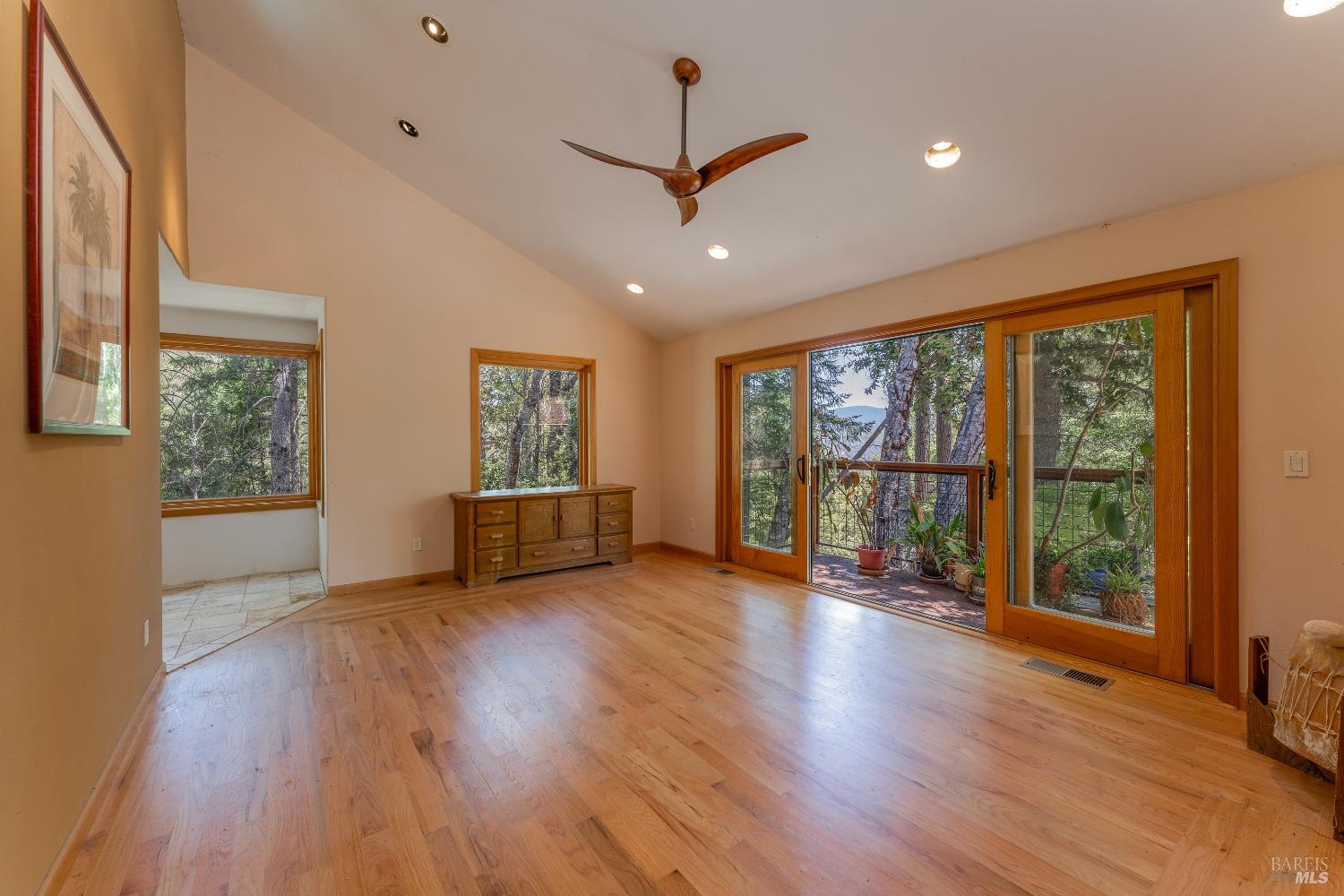 19155 Scenic Drive Redwood Valley CA 95470