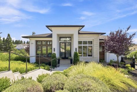 3735 Woodbourne Place Santa Rosa CA 95403
