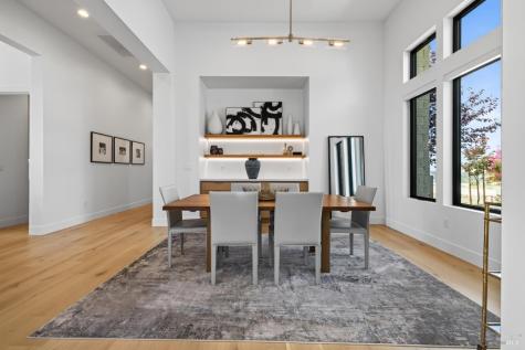 3735 Woodbourne Place Santa Rosa CA 95403