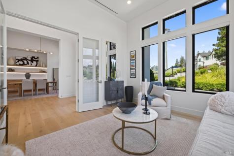 3735 Woodbourne Place Santa Rosa CA 95403