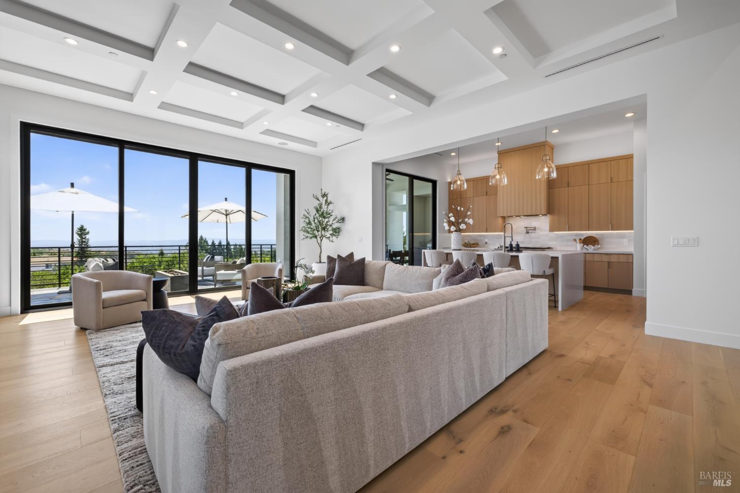 3735 Woodbourne Place Santa Rosa CA 95403