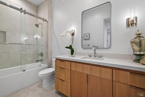3735 Woodbourne Place Santa Rosa CA 95403