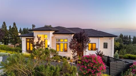 3735 Woodbourne Place Santa Rosa CA 95403