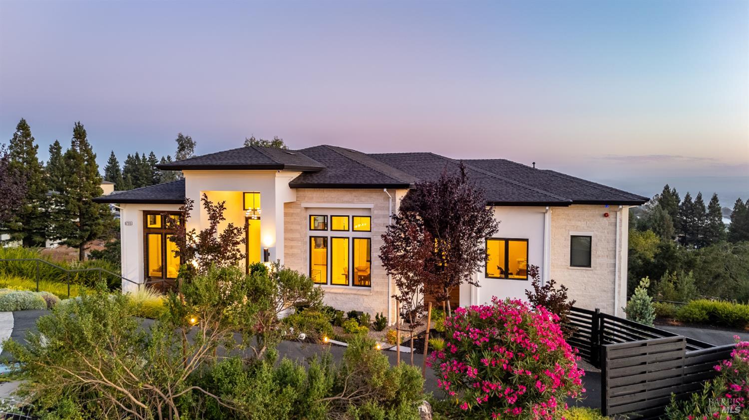 3735 Woodbourne Place Santa Rosa CA 95403