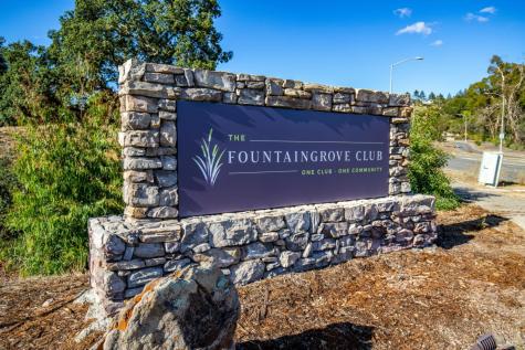3735 Woodbourne Place Santa Rosa CA 95403