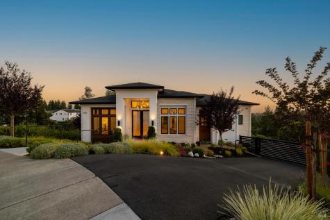 3735 Woodbourne Place Santa Rosa CA 95403
