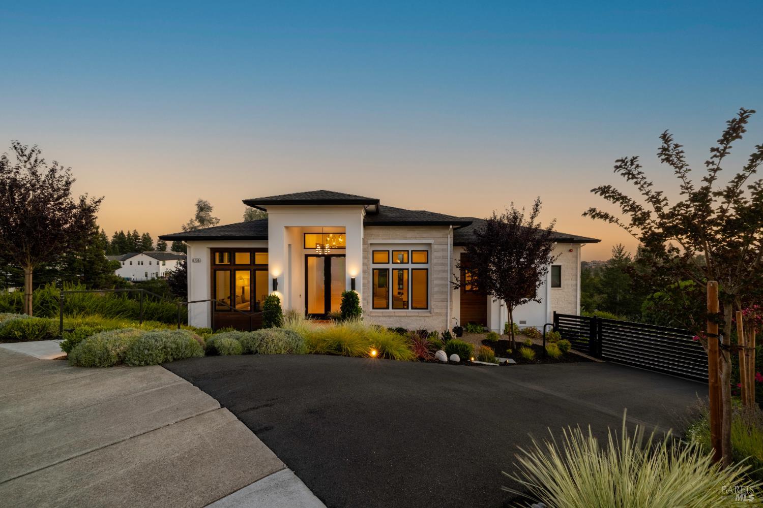 3735 Woodbourne Place Santa Rosa CA 95403