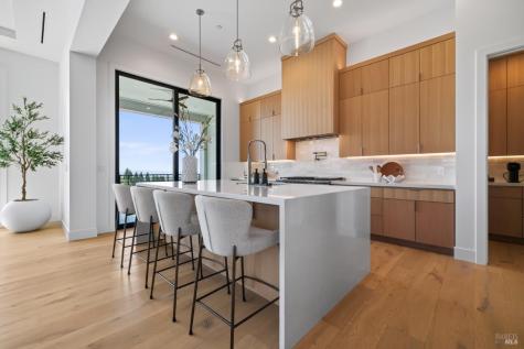 3735 Woodbourne Place Santa Rosa CA 95403