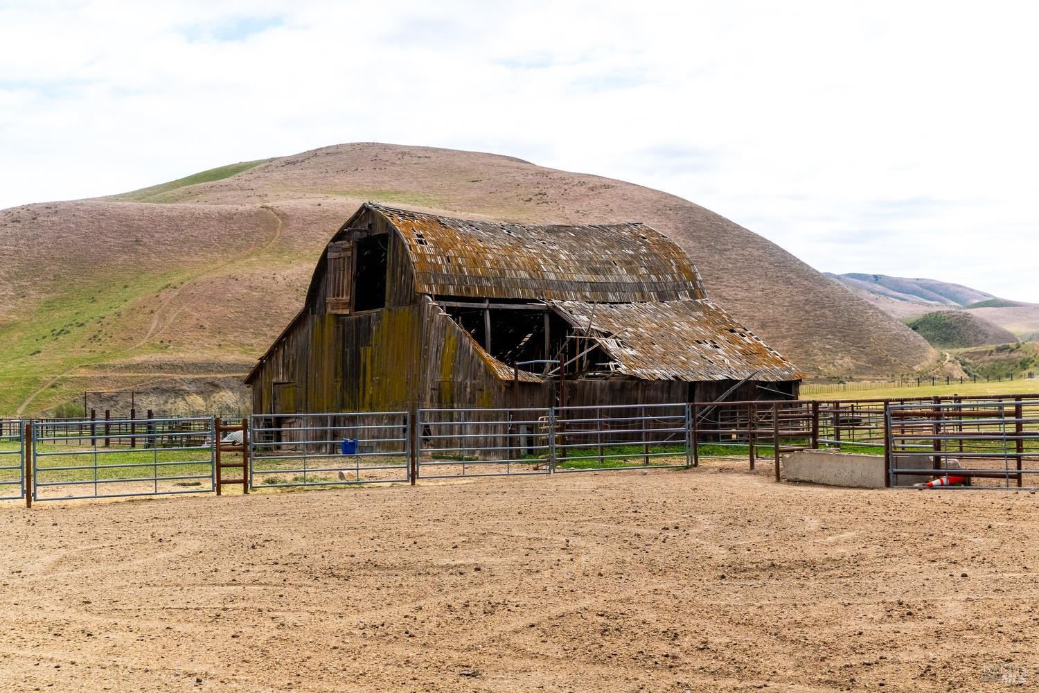 8050 Bitterwater Road Shandon CA 93461