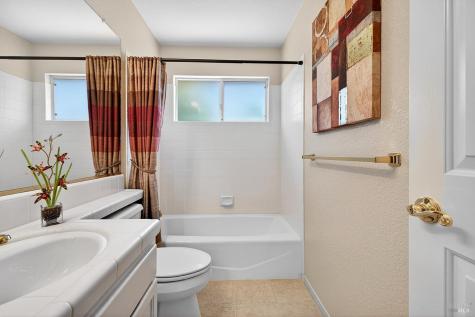 317 Miramonte Place Santa Rosa CA 95409