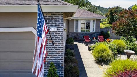 317 Miramonte Place Santa Rosa CA 95409