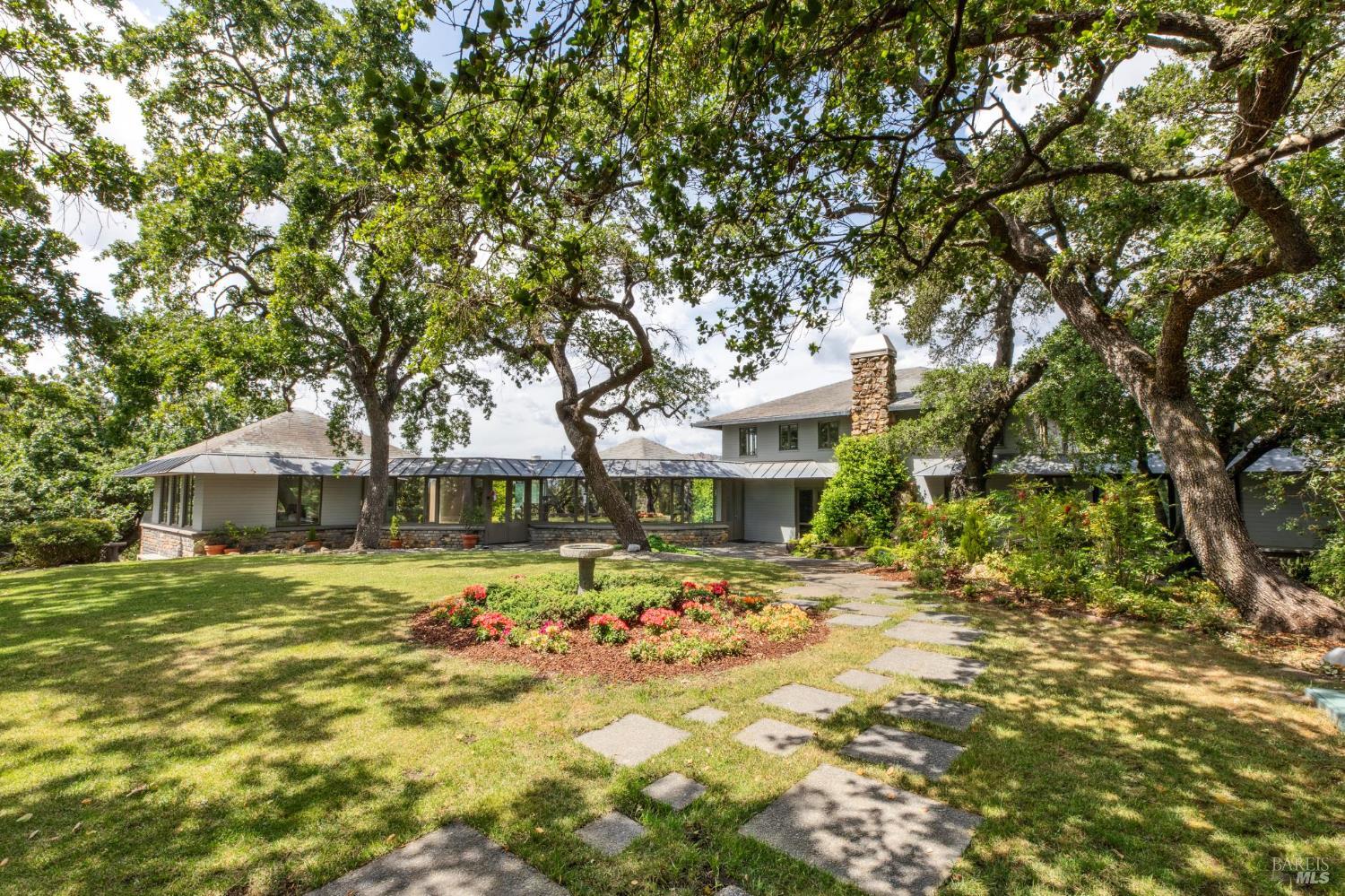 5768 Silverado Trail Napa CA 94558