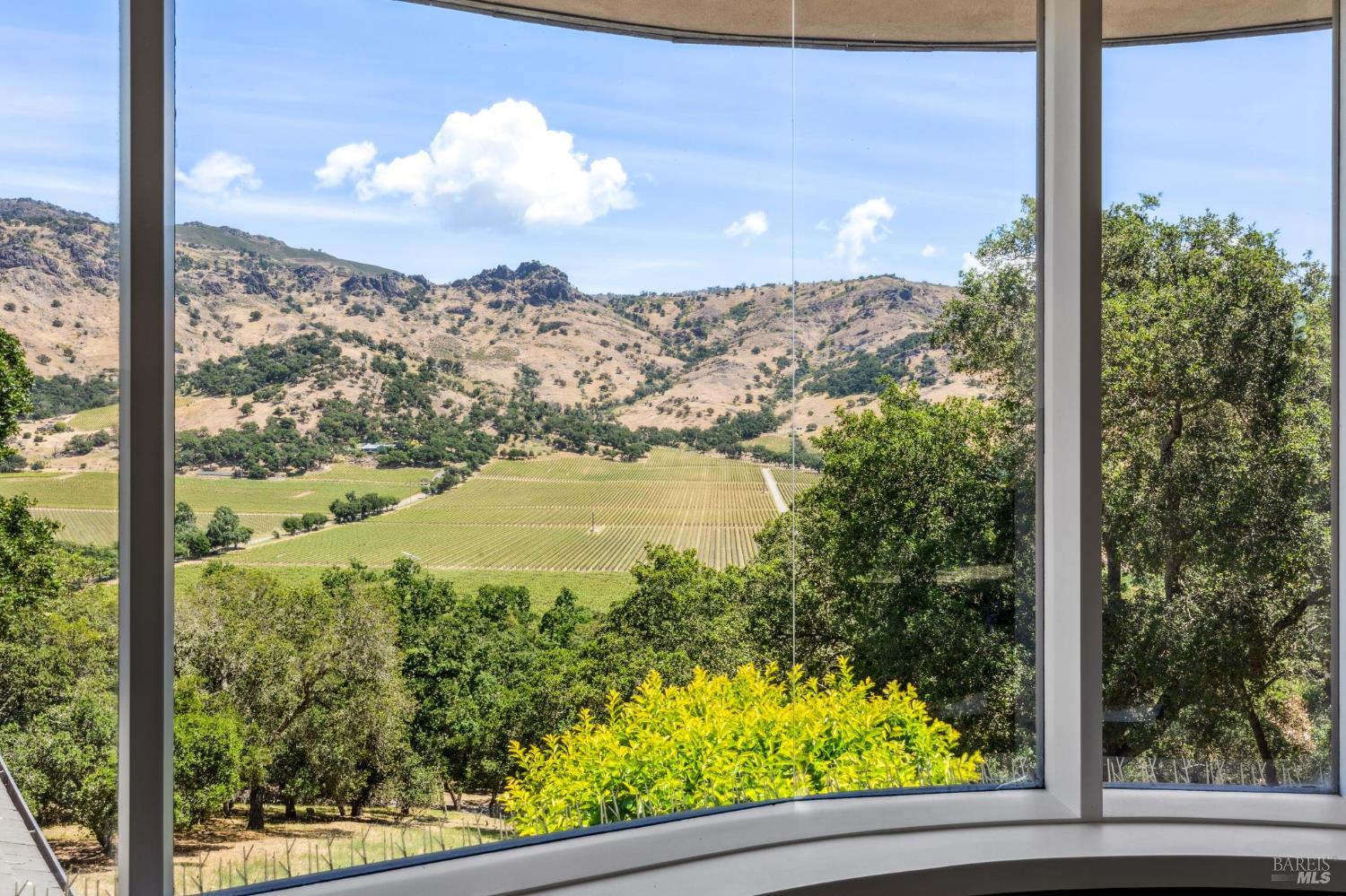 5768 Silverado Trail Napa CA 94558