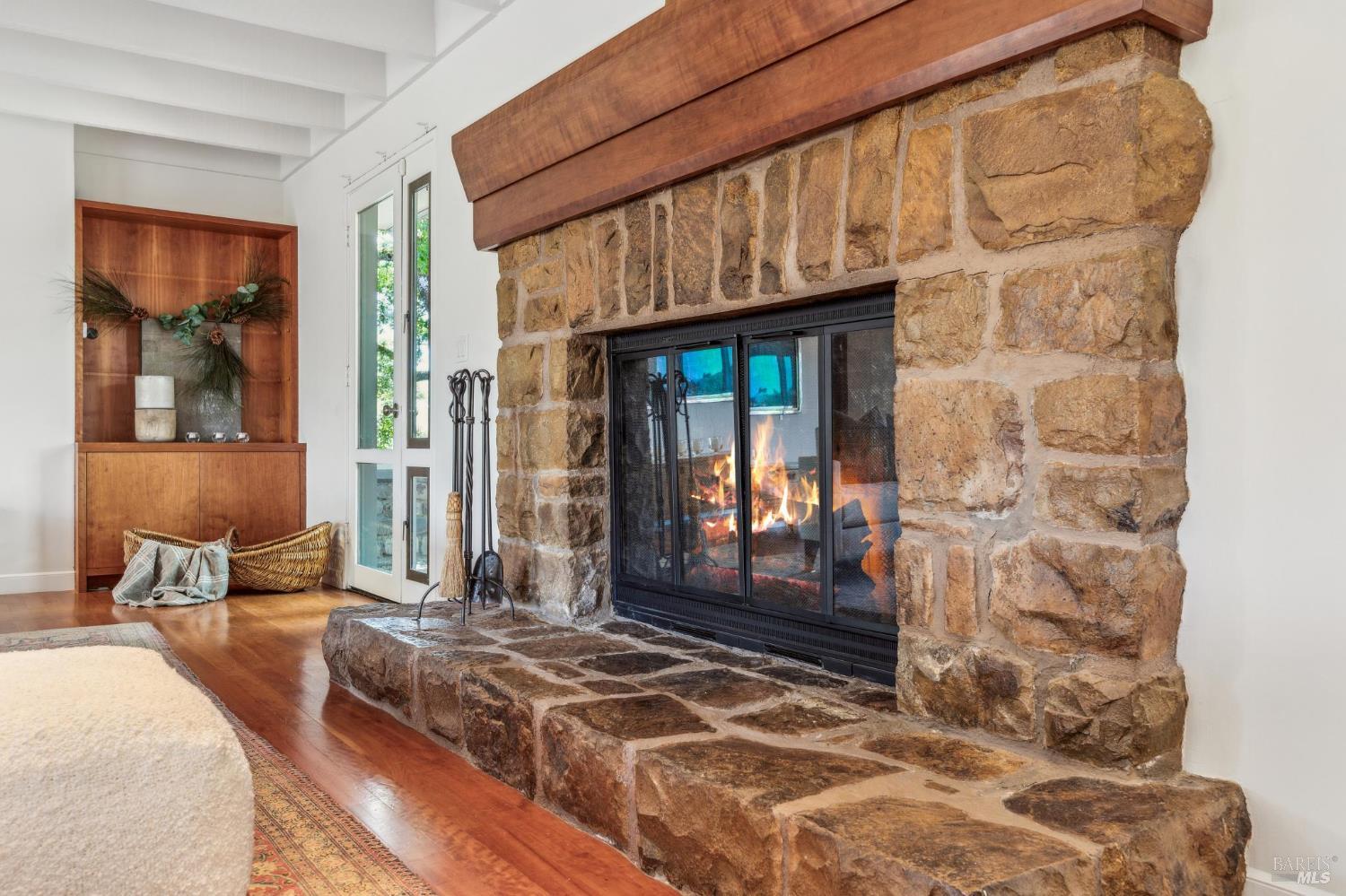 5768 Silverado Trail Napa CA 94558