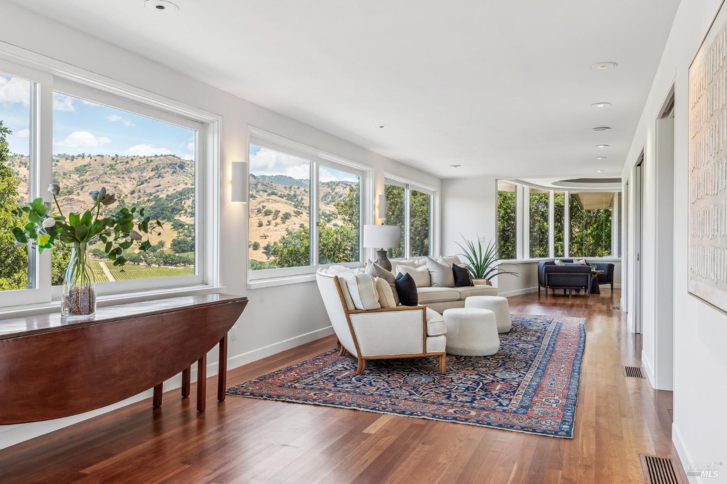 5768 Silverado Trail Napa CA 94558