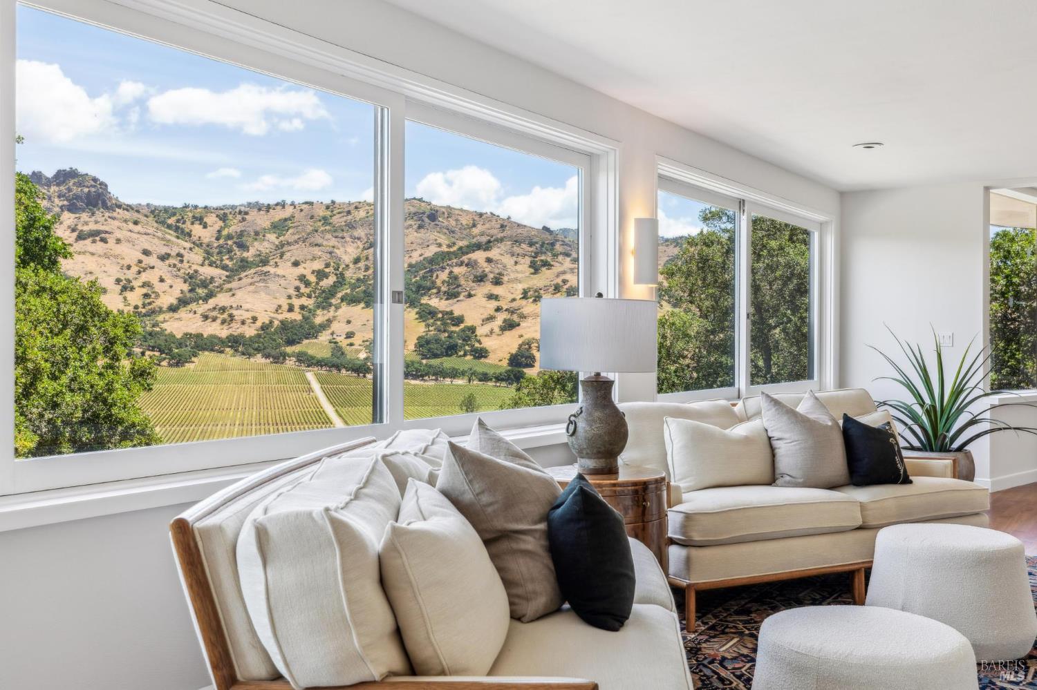 5768 Silverado Trail Napa CA 94558
