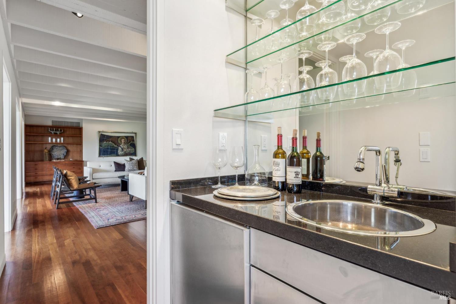 5768 Silverado Trail Napa CA 94558