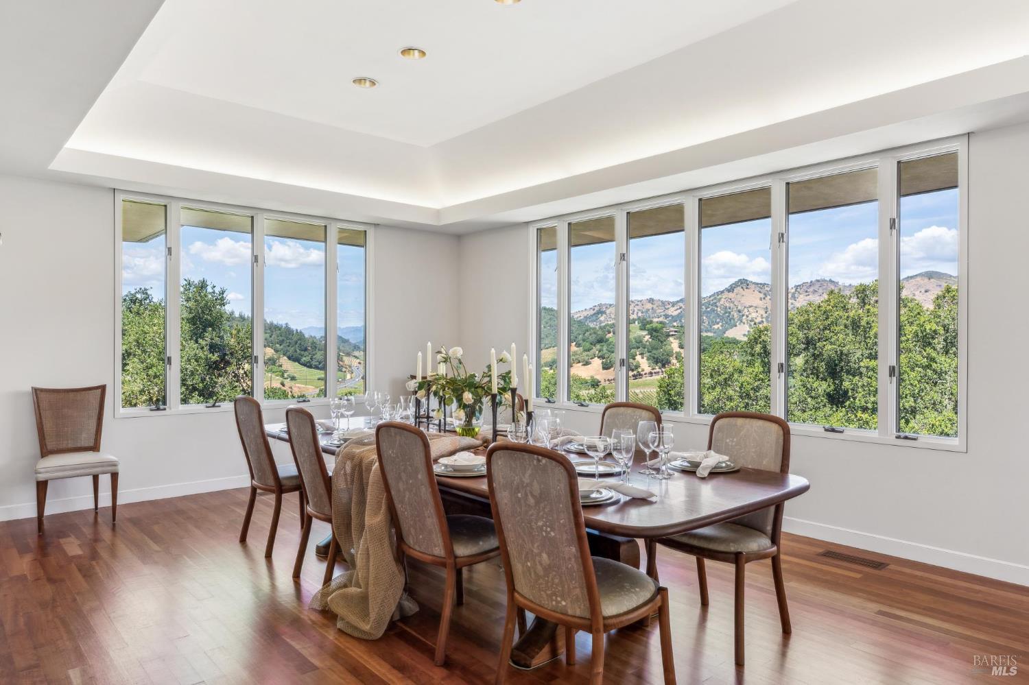 5768 Silverado Trail Napa CA 94558