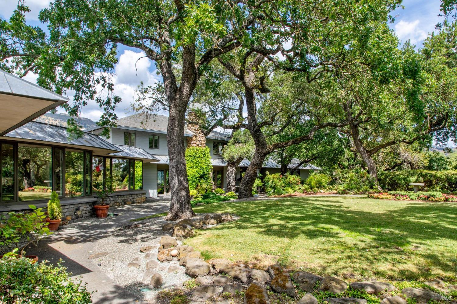 5768 Silverado Trail Napa CA 94558