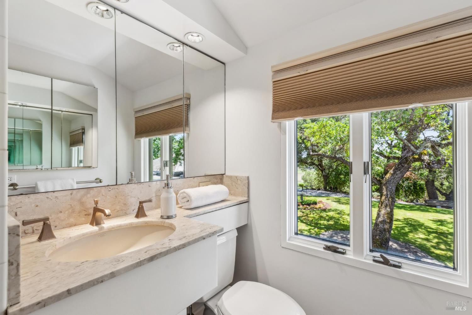 5768 Silverado Trail Napa CA 94558