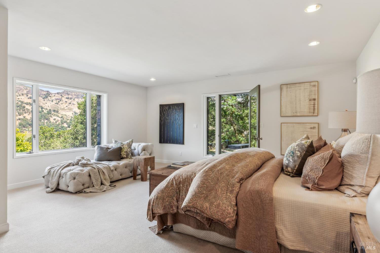 5768 Silverado Trail Napa CA 94558