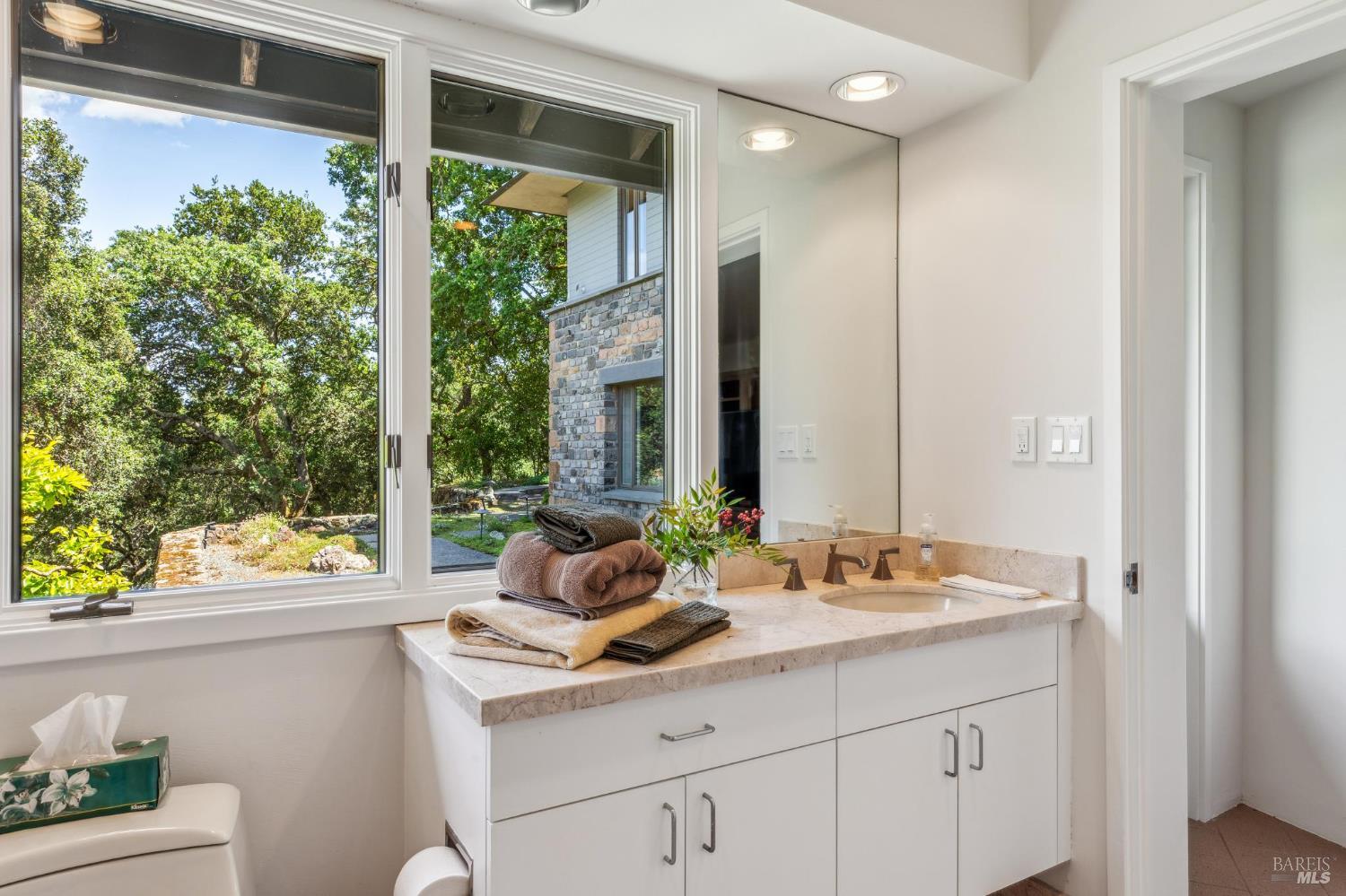 5768 Silverado Trail Napa CA 94558