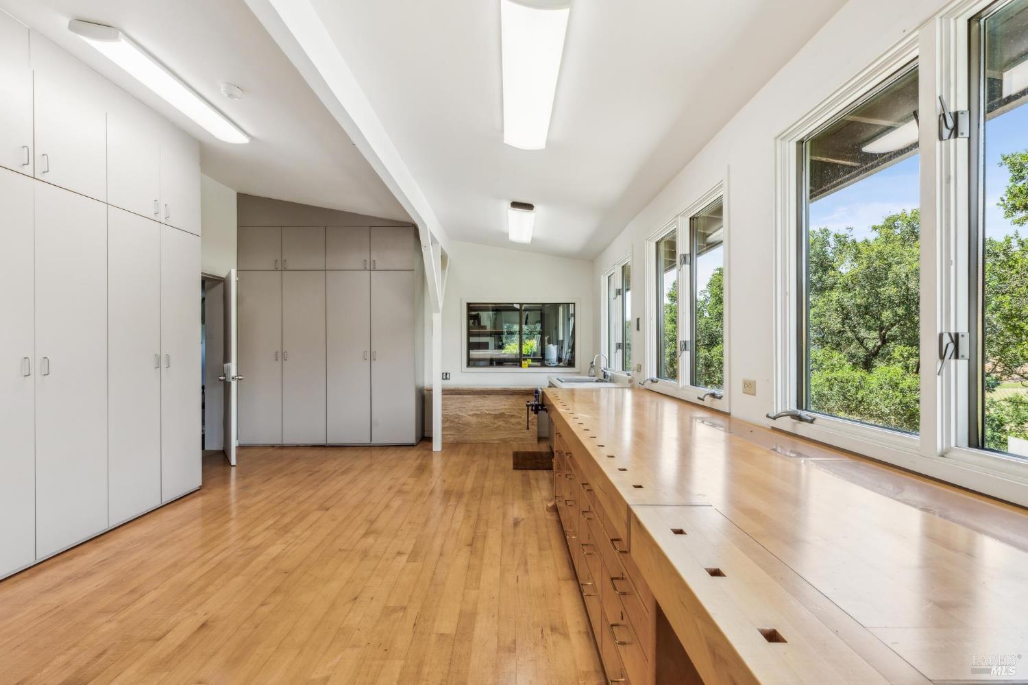 5768 Silverado Trail Napa CA 94558