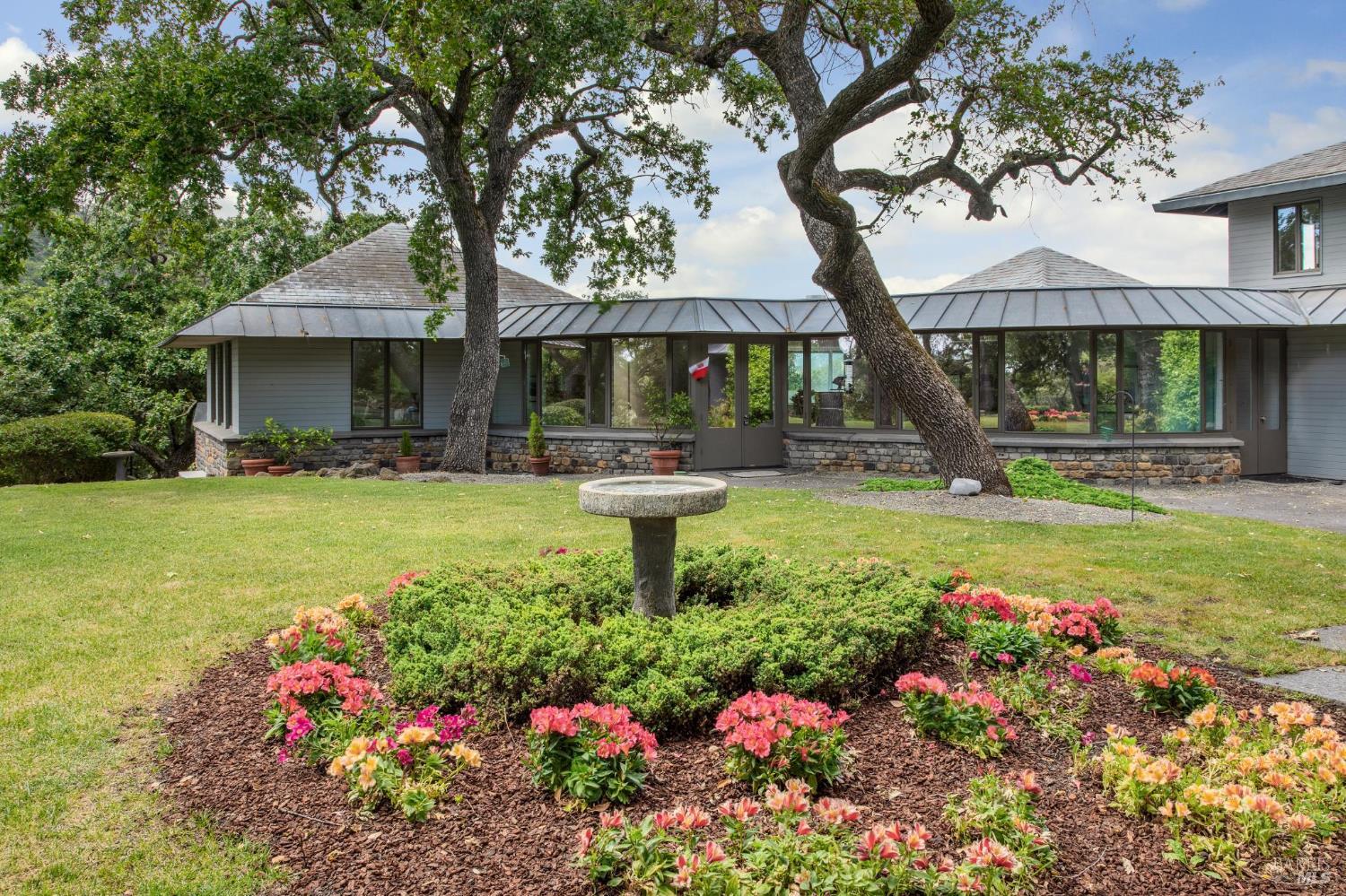 5768 Silverado Trail Napa CA 94558