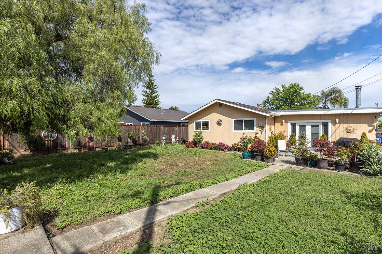 1717 Olympia Court Napa CA 94558