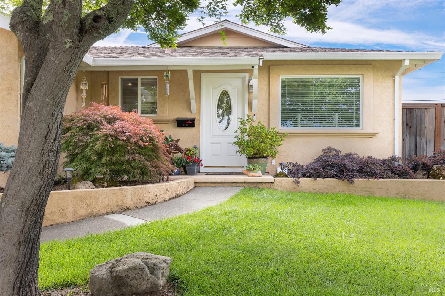 1717 Olympia Court Napa CA 94558