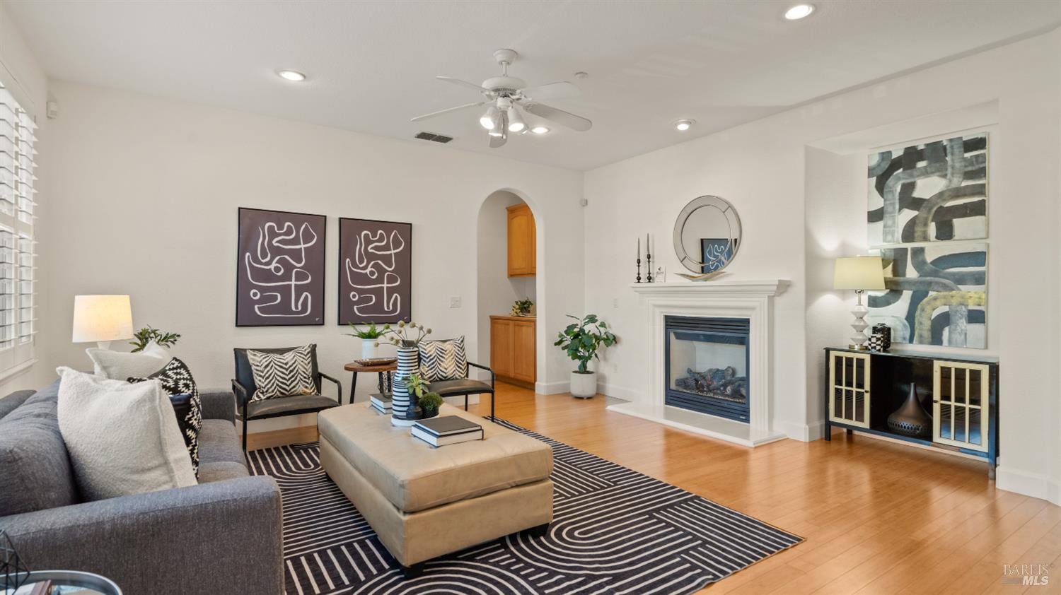84 Pinheiro Circle Novato CA 94945