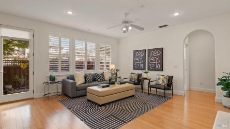 84 Pinheiro Circle Novato CA 94945