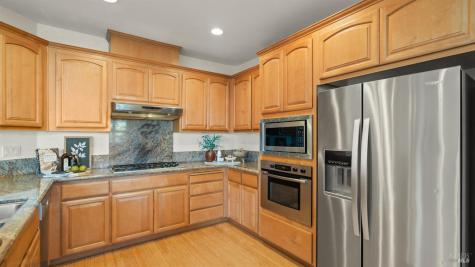 84 Pinheiro Circle Novato CA 94945