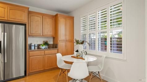 84 Pinheiro Circle Novato CA 94945