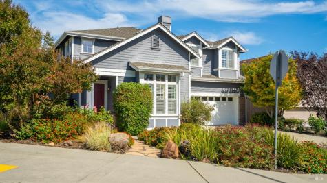 84 Pinheiro Circle Novato CA 94945