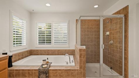 84 Pinheiro Circle Novato CA 94945