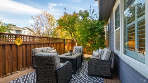 84 Pinheiro Circle Novato CA 94945