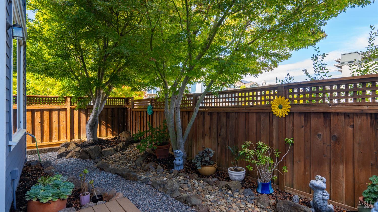 84 Pinheiro Circle Novato CA 94945