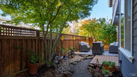 84 Pinheiro Circle Novato CA 94945