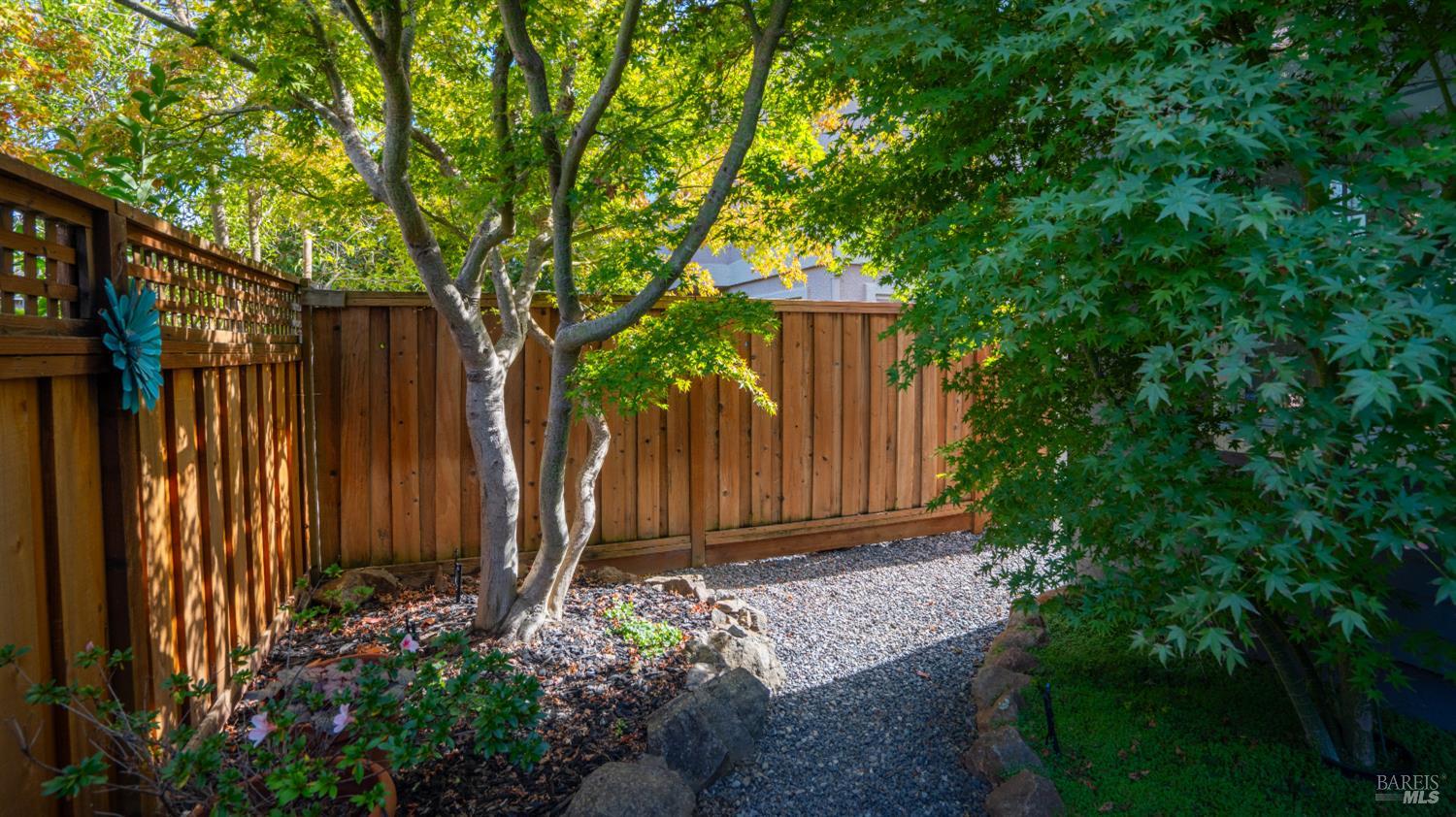 84 Pinheiro Circle Novato CA 94945