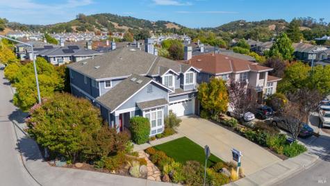 84 Pinheiro Circle Novato CA 94945
