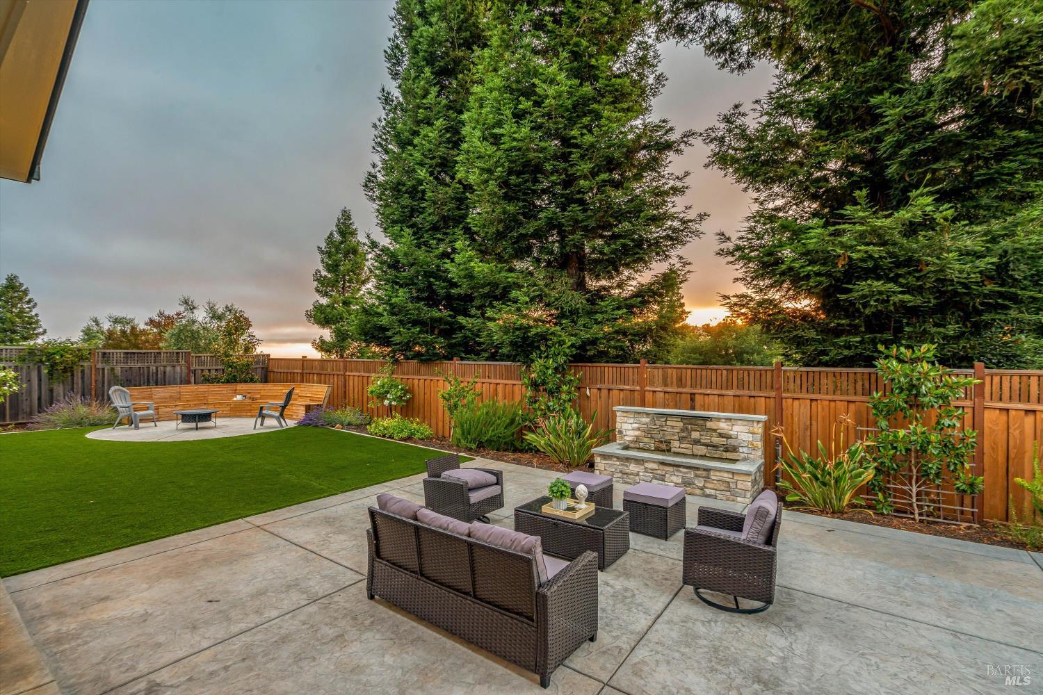 1990 Long Leaf Court Santa Rosa CA 95403