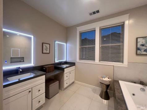 1990 Long Leaf Court Santa Rosa CA 95403