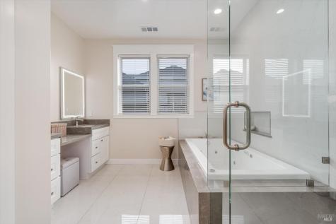 1990 Long Leaf Court Santa Rosa CA 95403